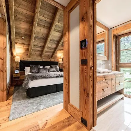 Contact Us At What App - 0041-798-079-427 To Book!! - Luxury Ski Chalet In Cervinia - Private Pool-spa 别墅 *